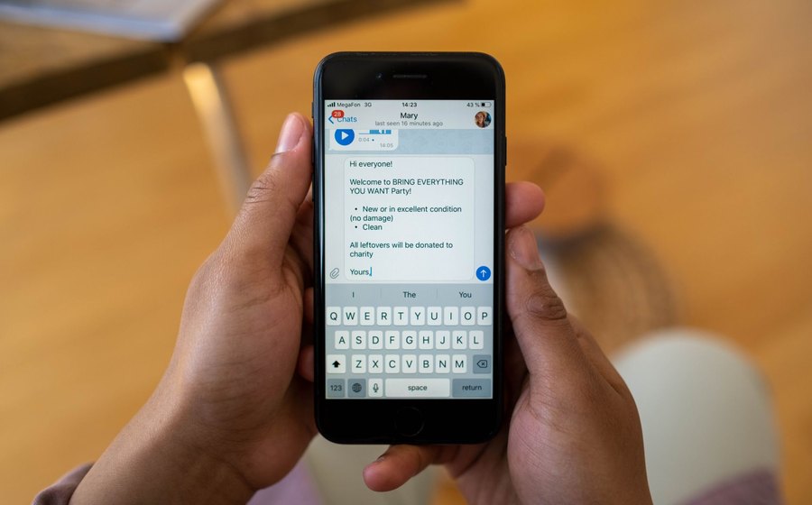 LINEでAIチャットを使うイメージ